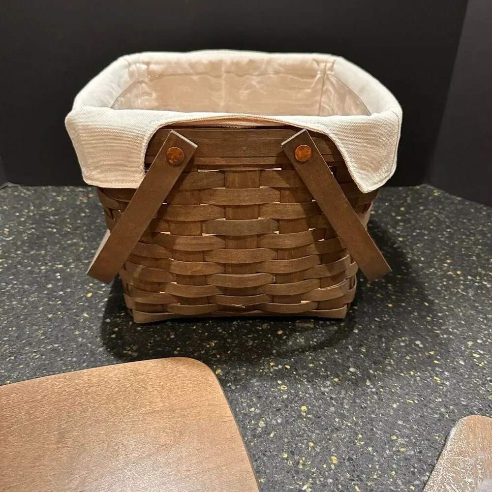 Longaberger Picnic Tote with Lid, Liner, Protector